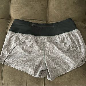 Lululemon Athletic Speed Up Mid-Rise Lined shorts size 4